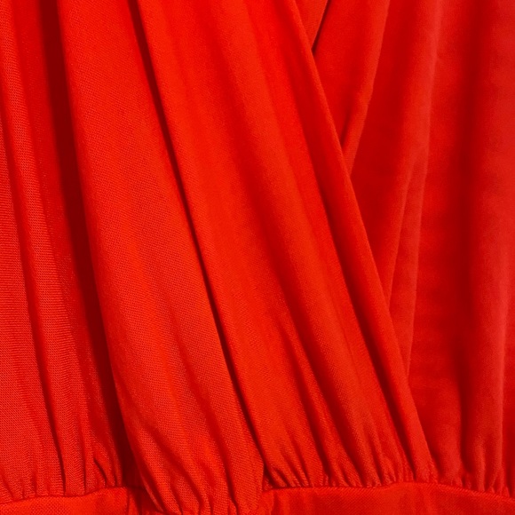 BRIGHT RED LONG SLEEVE RUCHED DRESS- 2XL - Picture 5 of 6